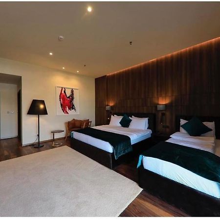 Premium Park Hotel Призрен Экстерьер фото