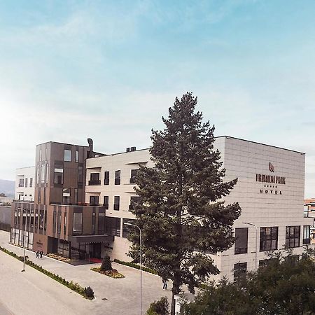 Premium Park Hotel Призрен Экстерьер фото